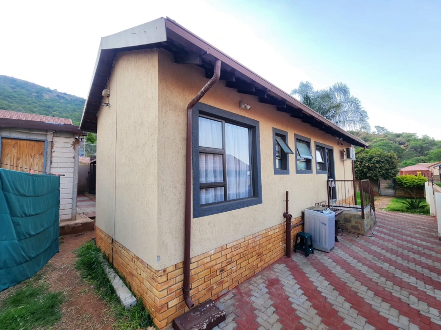 3 Bedroom Property for Sale in Tlhabane West North West